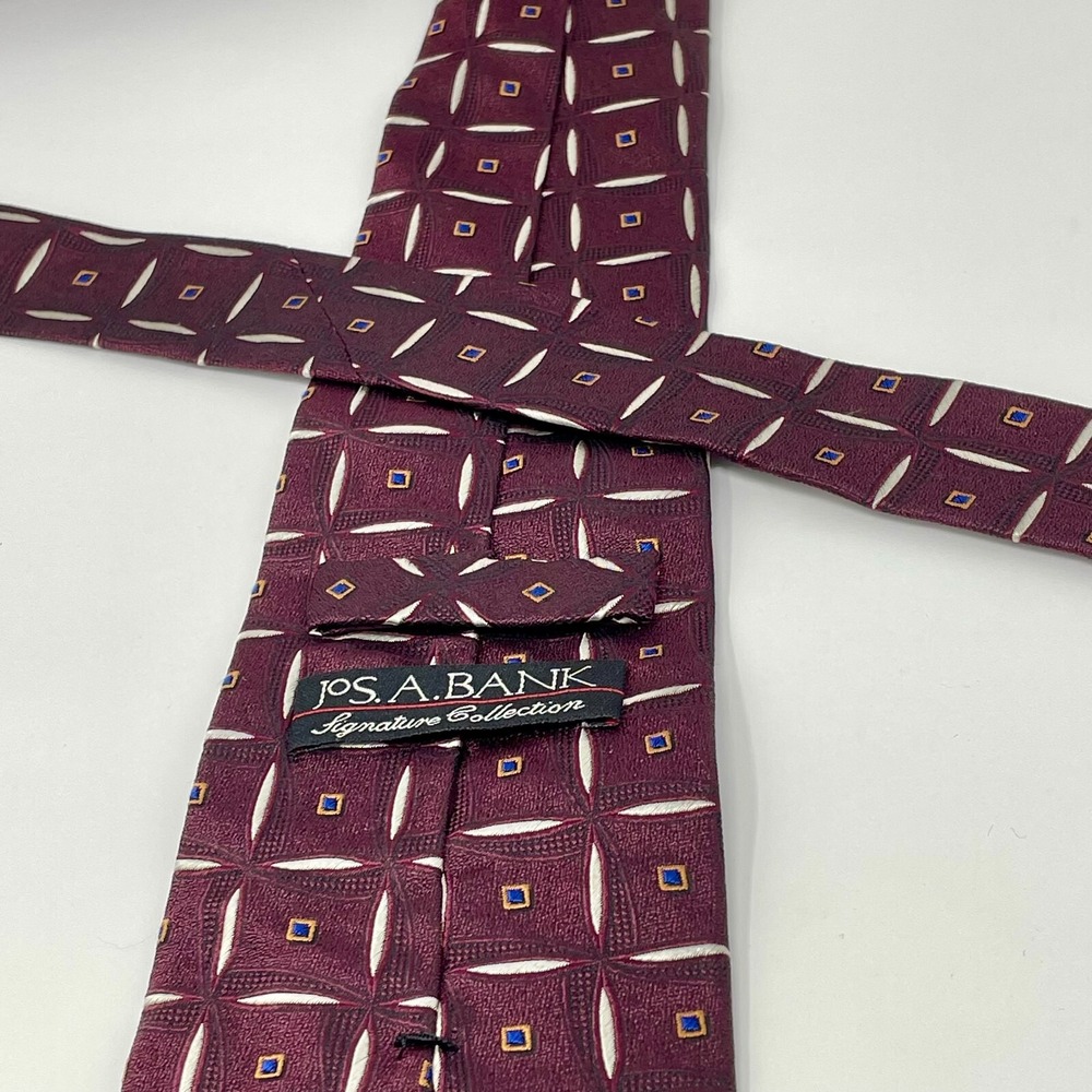 Jos. A Bank Tie Maroon Geometric 100% Silk Men's Necktie Italy - Picture 3 of 4